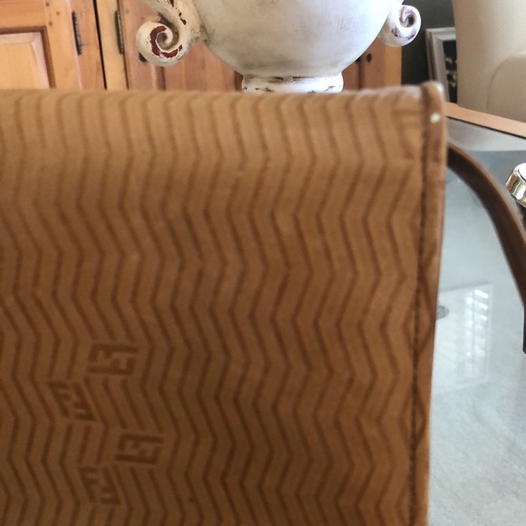 Authentic Vintage Fendi cross boy all leather bag - Picture 6 of 7